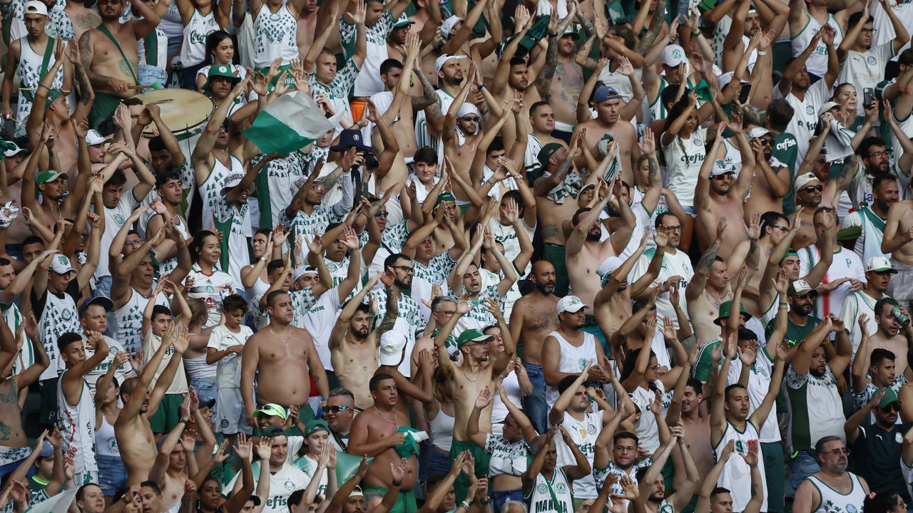 Andreas Pereira comemorando gol pelo Palmeiras
