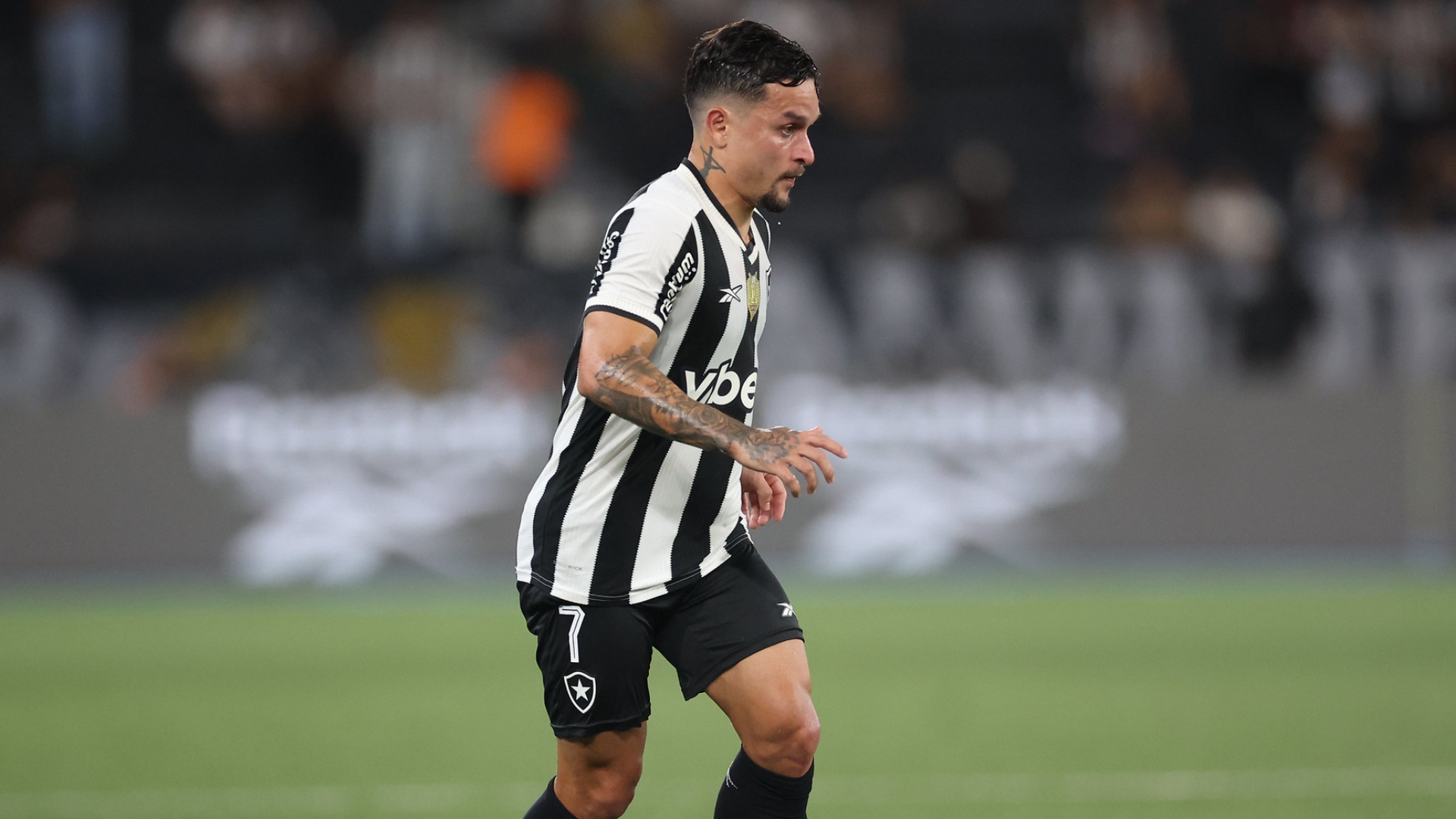 Jogadores em campo na Copa do Brasil
