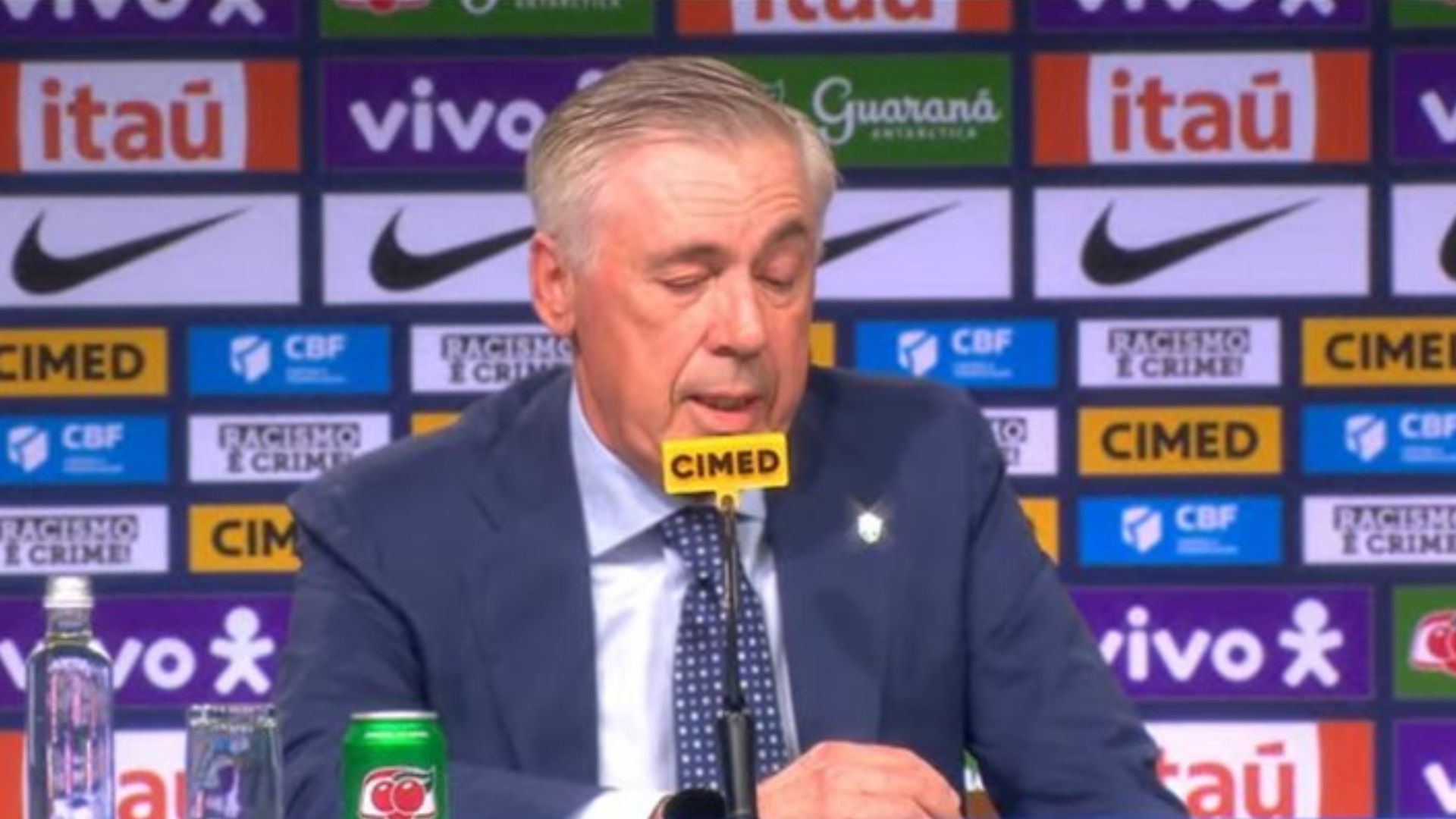 Carlo Ancelotti comemora sua chegada como técnico da Seleção Brasileira de Futebol e destaca sua conexão com os jogadores brasileiros