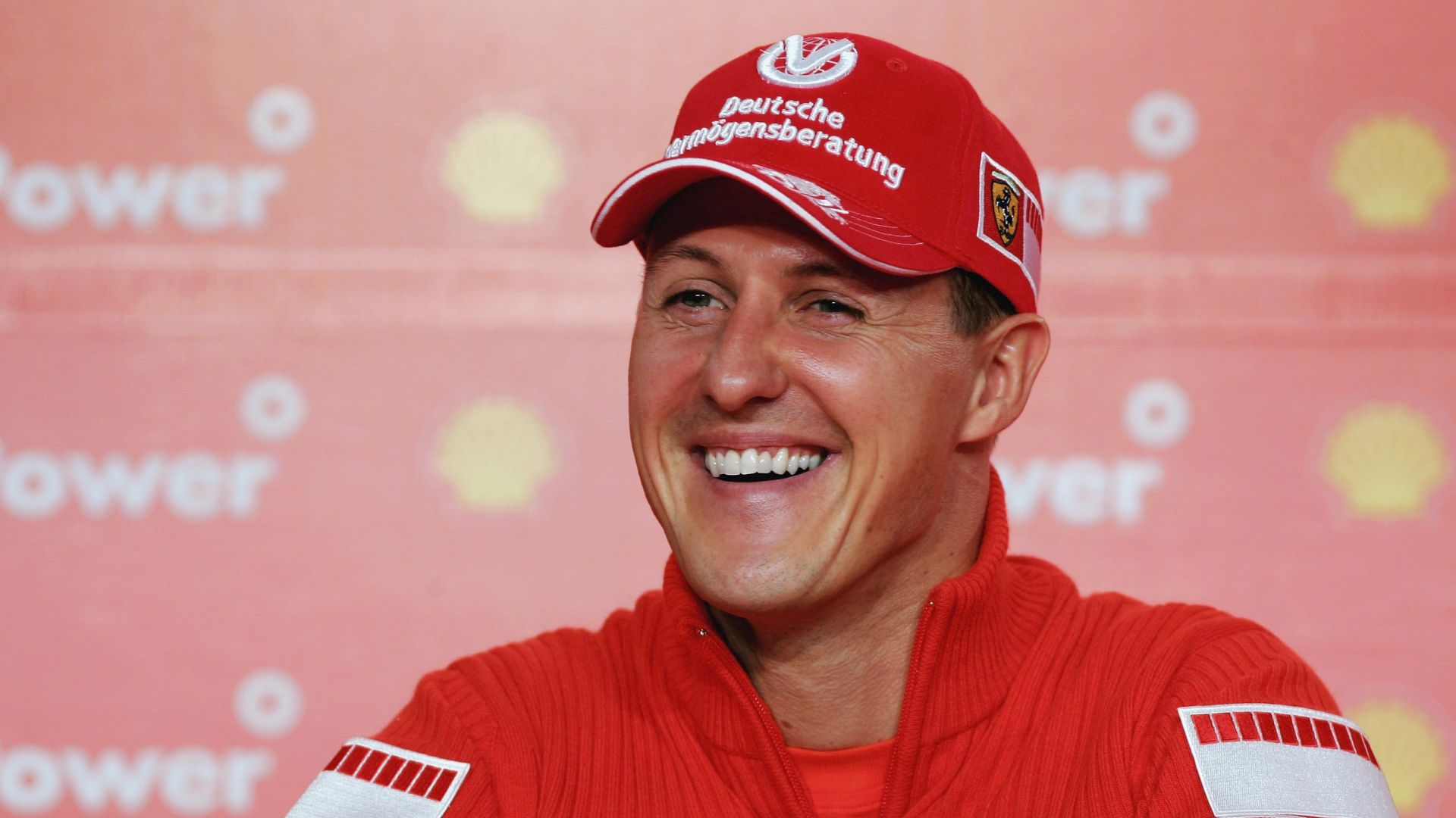 Ferrari F2001 de Michael Schumacher leiloada com sucesso