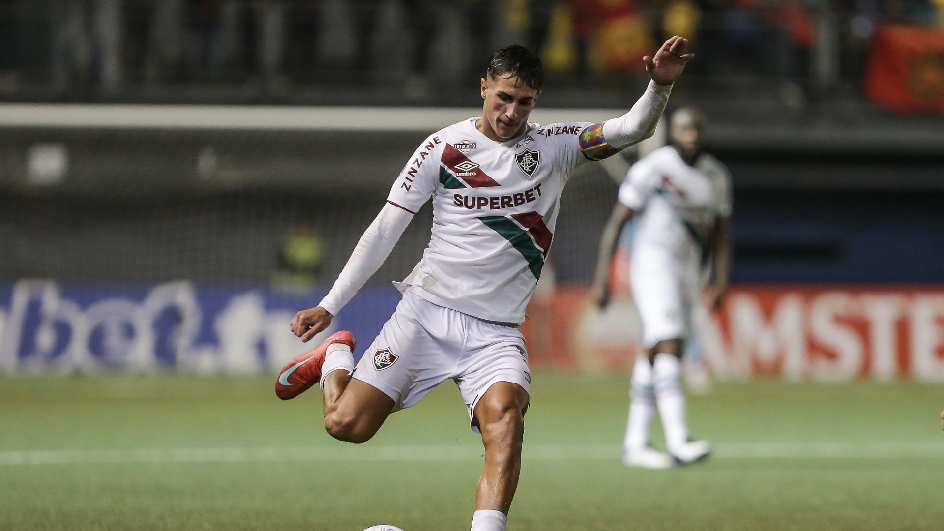 Equipes do Fluminense e GV San José em campo na Copa Sul-Americana 2025