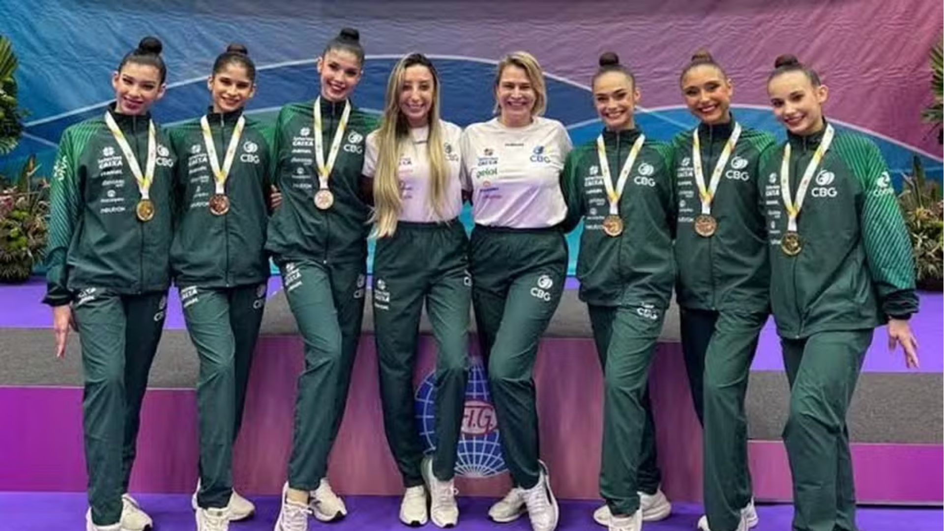Ginastas brasileiras comemoram vitória histórica na Copa do Mundo de Ginástica Rítmica
