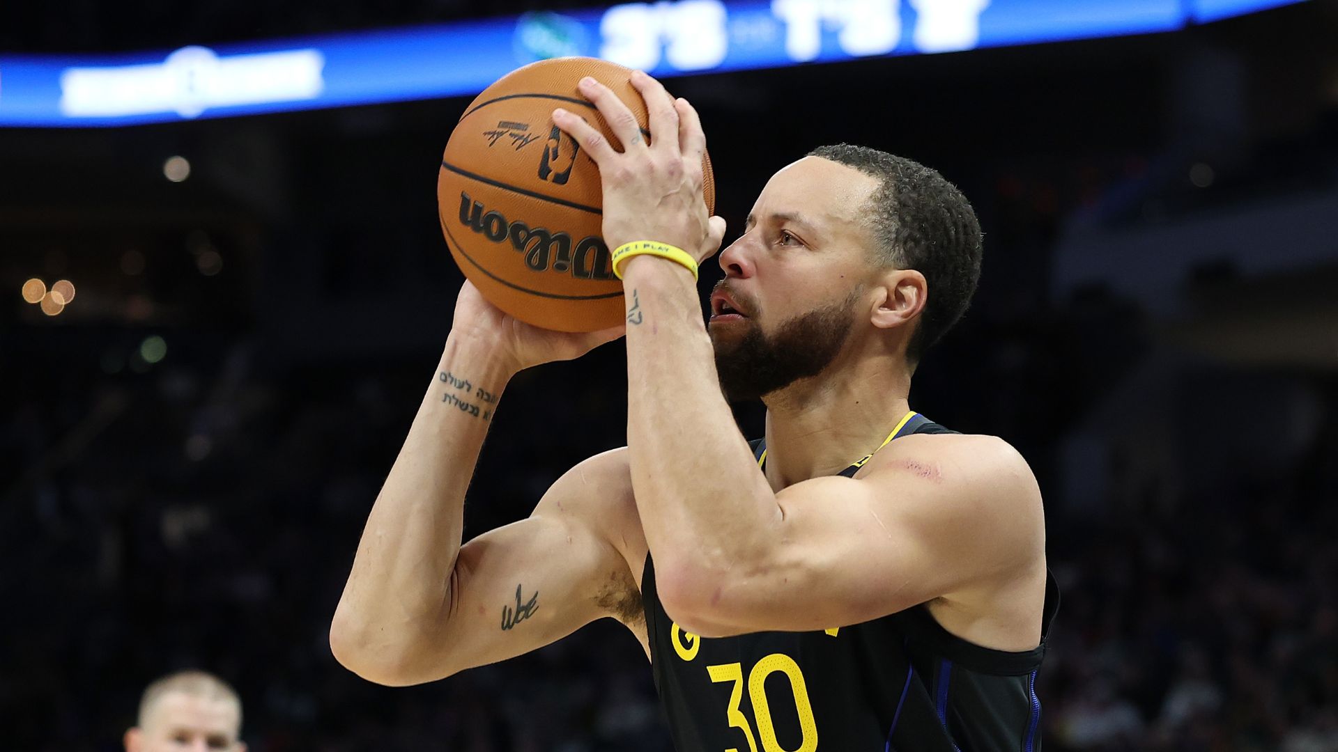 Logo do Golden State Warriors em destaque