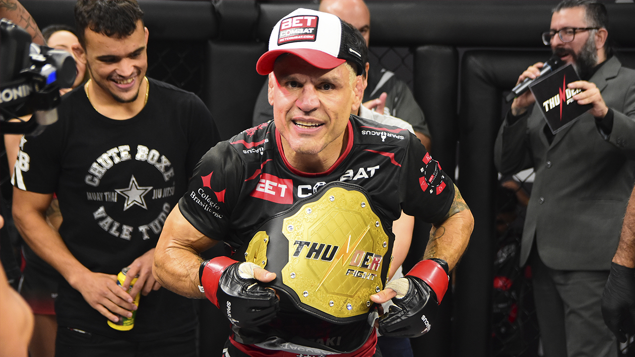 Jorge Patino 'Macaco' defendendo seu cinturão no Thunder Fight 49