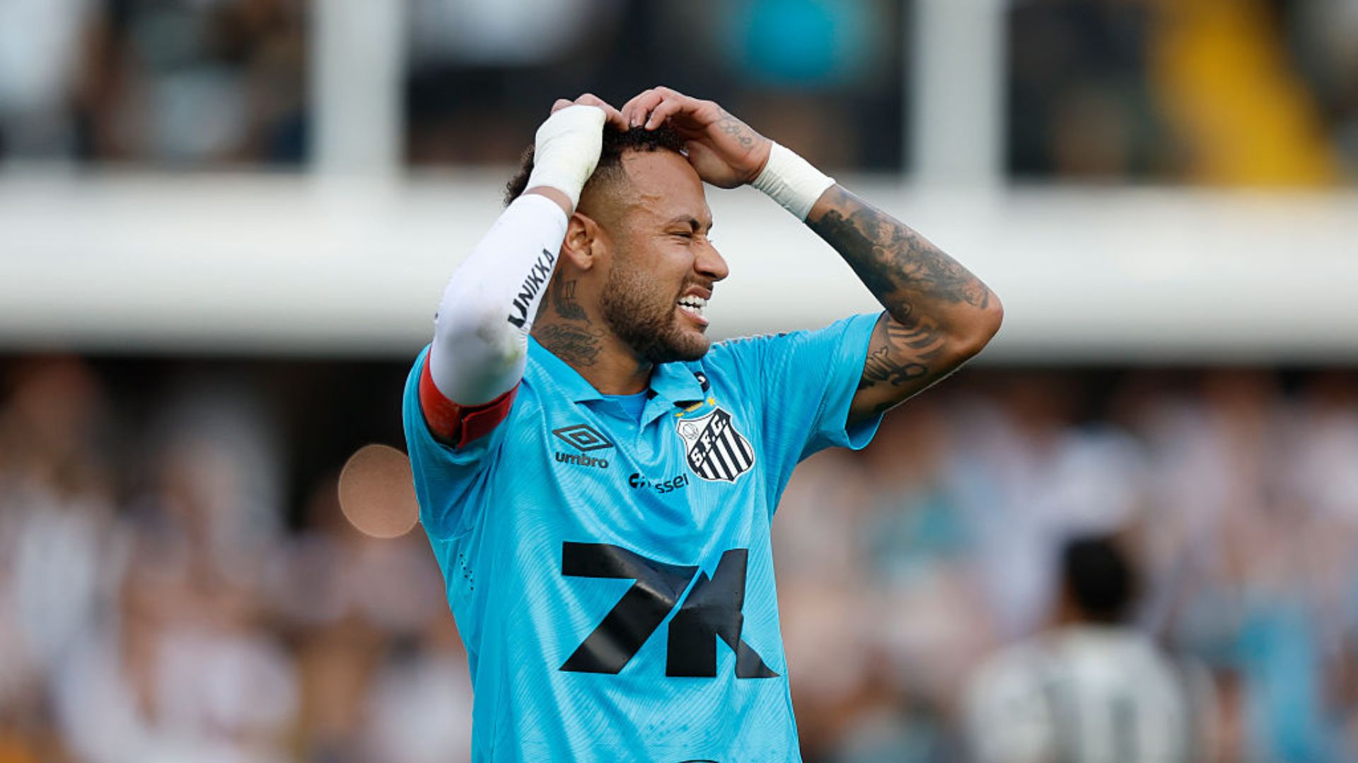 Neymar expulso durante partida entre Santos e Botafogo