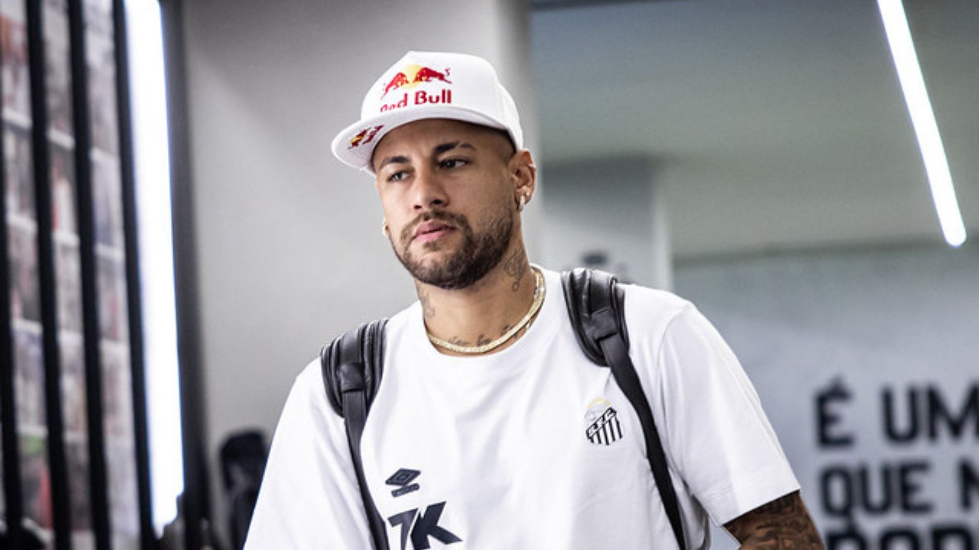 Neymar em negociação para renovação de contrato com o Santos