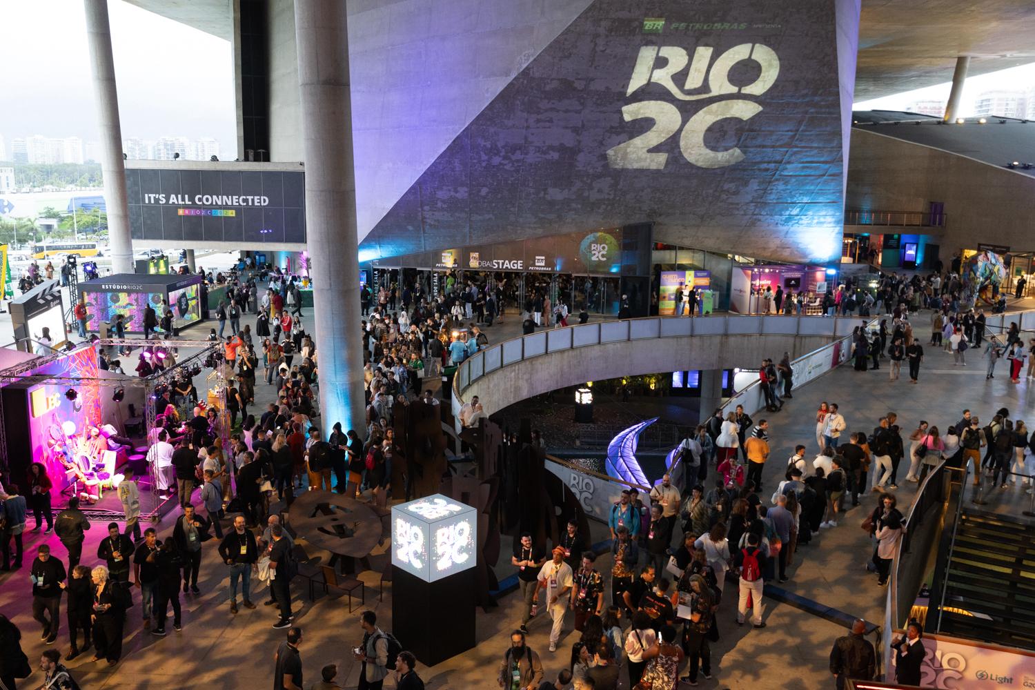 news.img_alt Painéis de discussão do Rio2C 2025