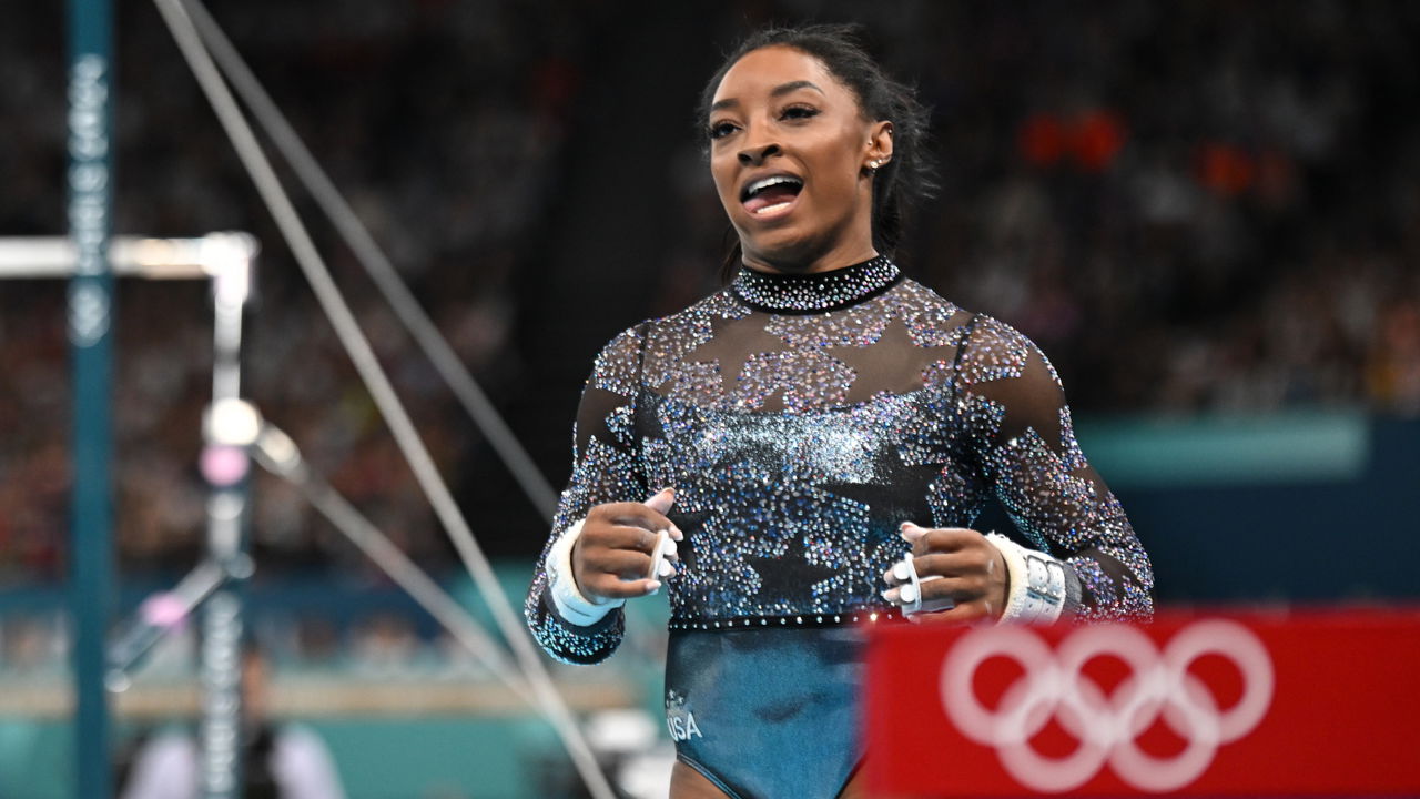 Simone Biles Rising - Inspiradora história de superação e resiliência
