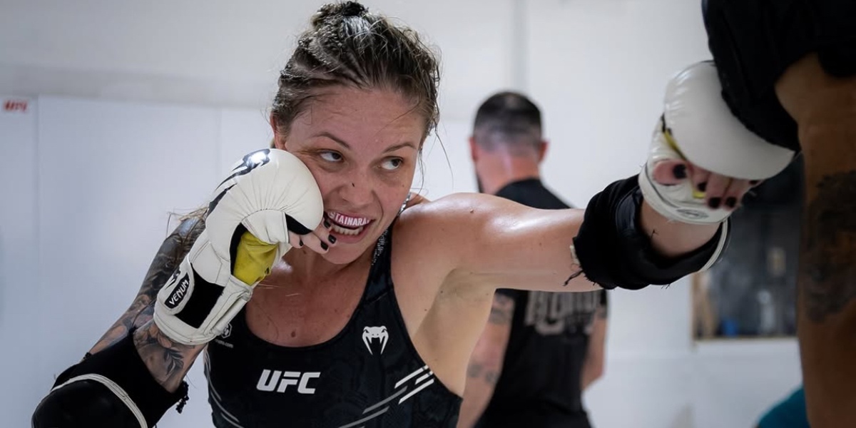 Tainara Lisboa se preparando para sua luta no UFC
